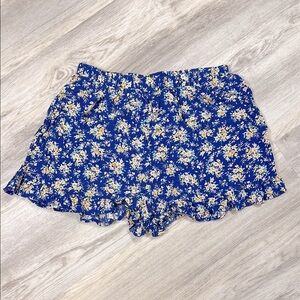 American Eagle Cottagecore Romantic Floral Print Flowy Ruffled Hem Pull-On Short